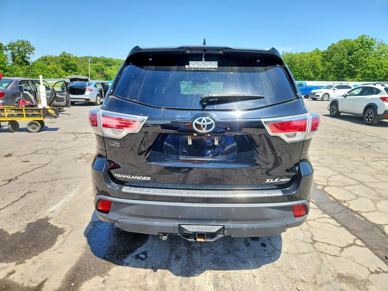 2016 TOYOTA HIGHLANDER