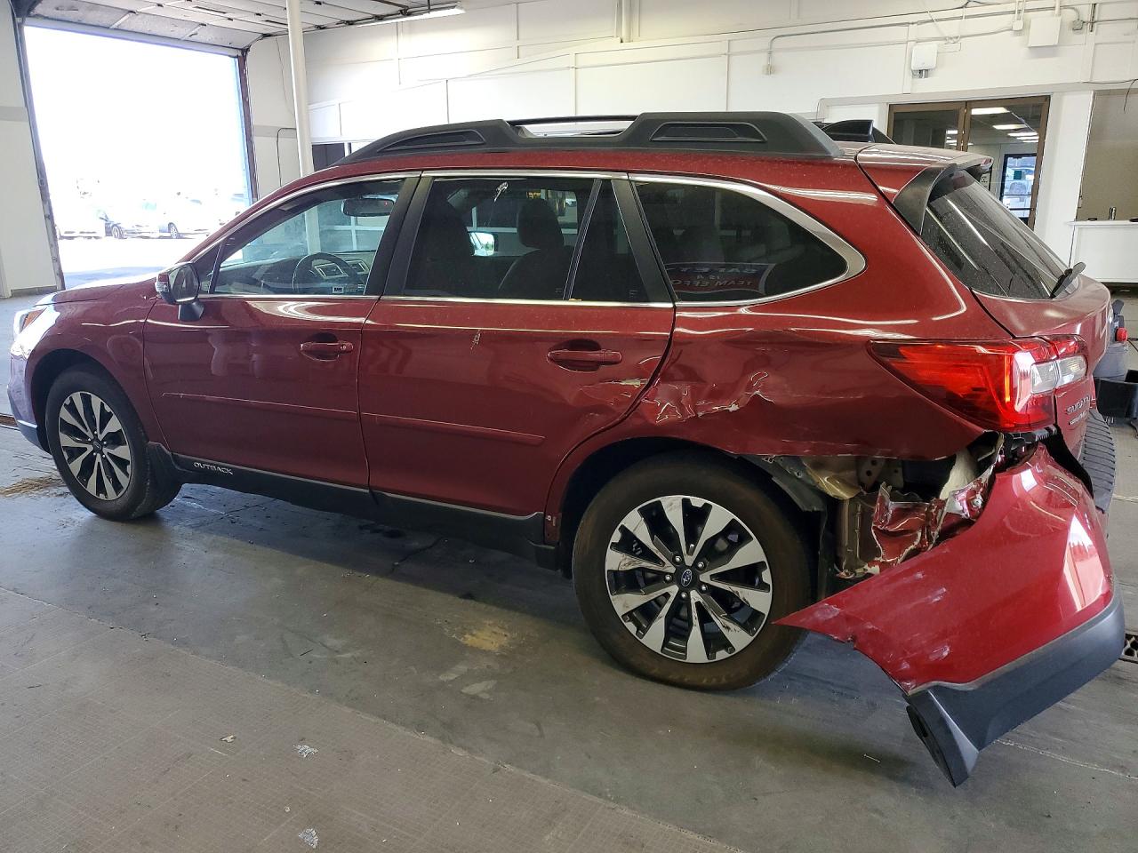 2016 SUBARU OUTBACK