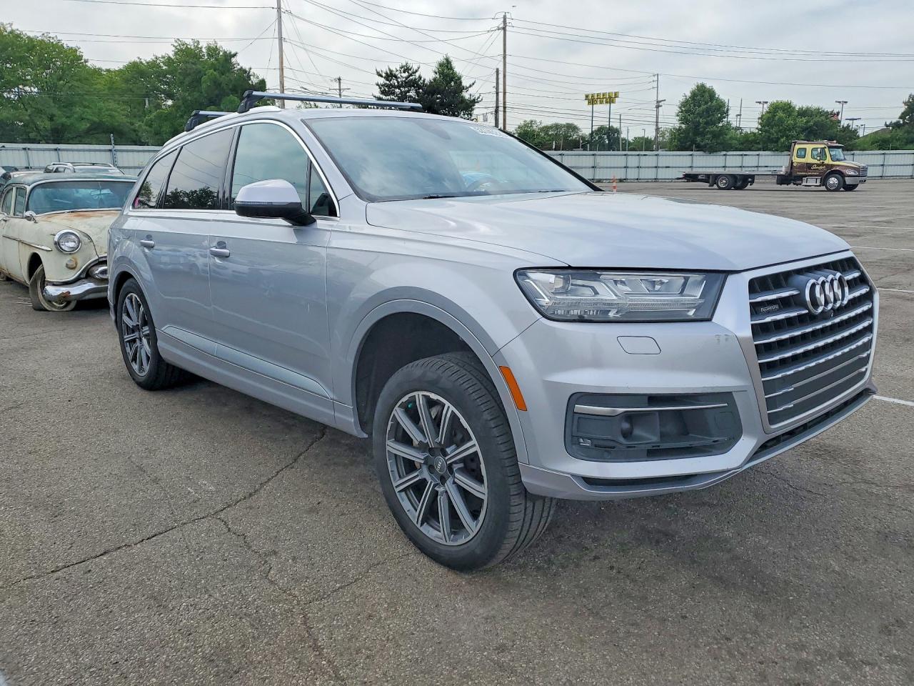 2018 AUDI Q7