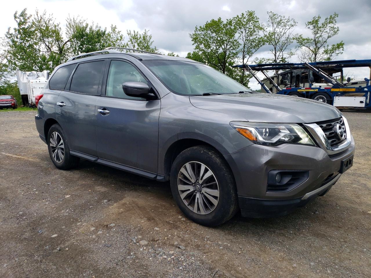 2017 NISSAN PATHFINDER