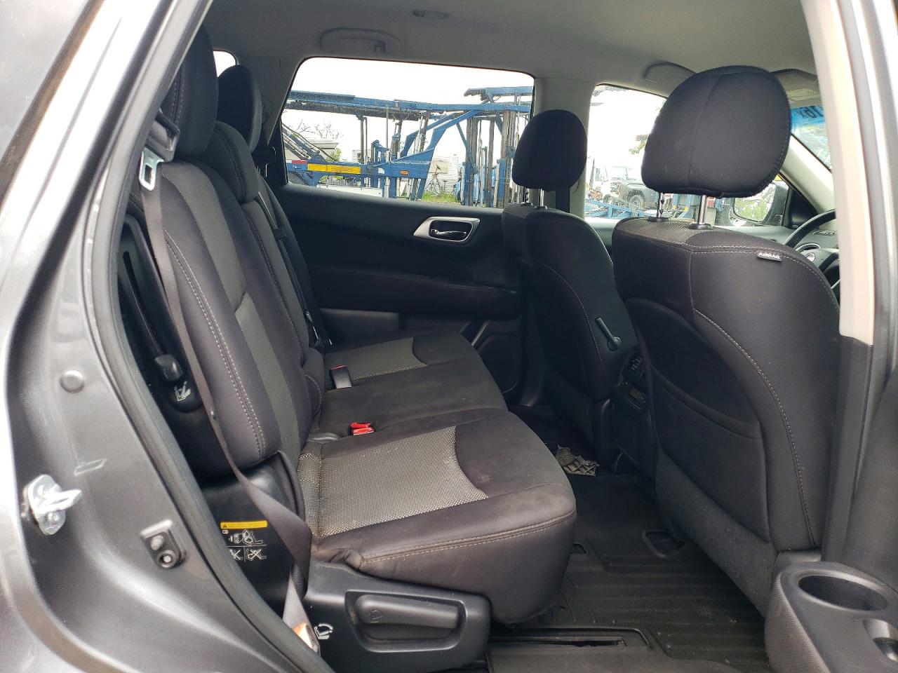 2017 NISSAN PATHFINDER