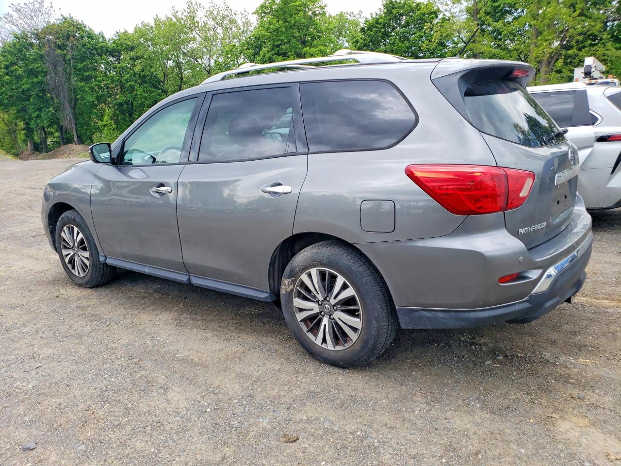 2017 NISSAN PATHFINDER