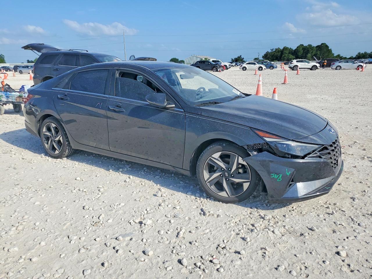 2022 HYUNDAI ELANTRA