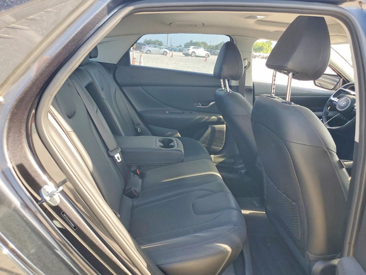 2022 HYUNDAI ELANTRA