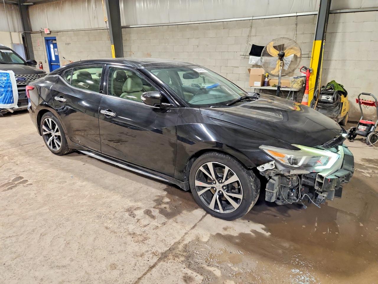 2017 NISSAN MAXIMA