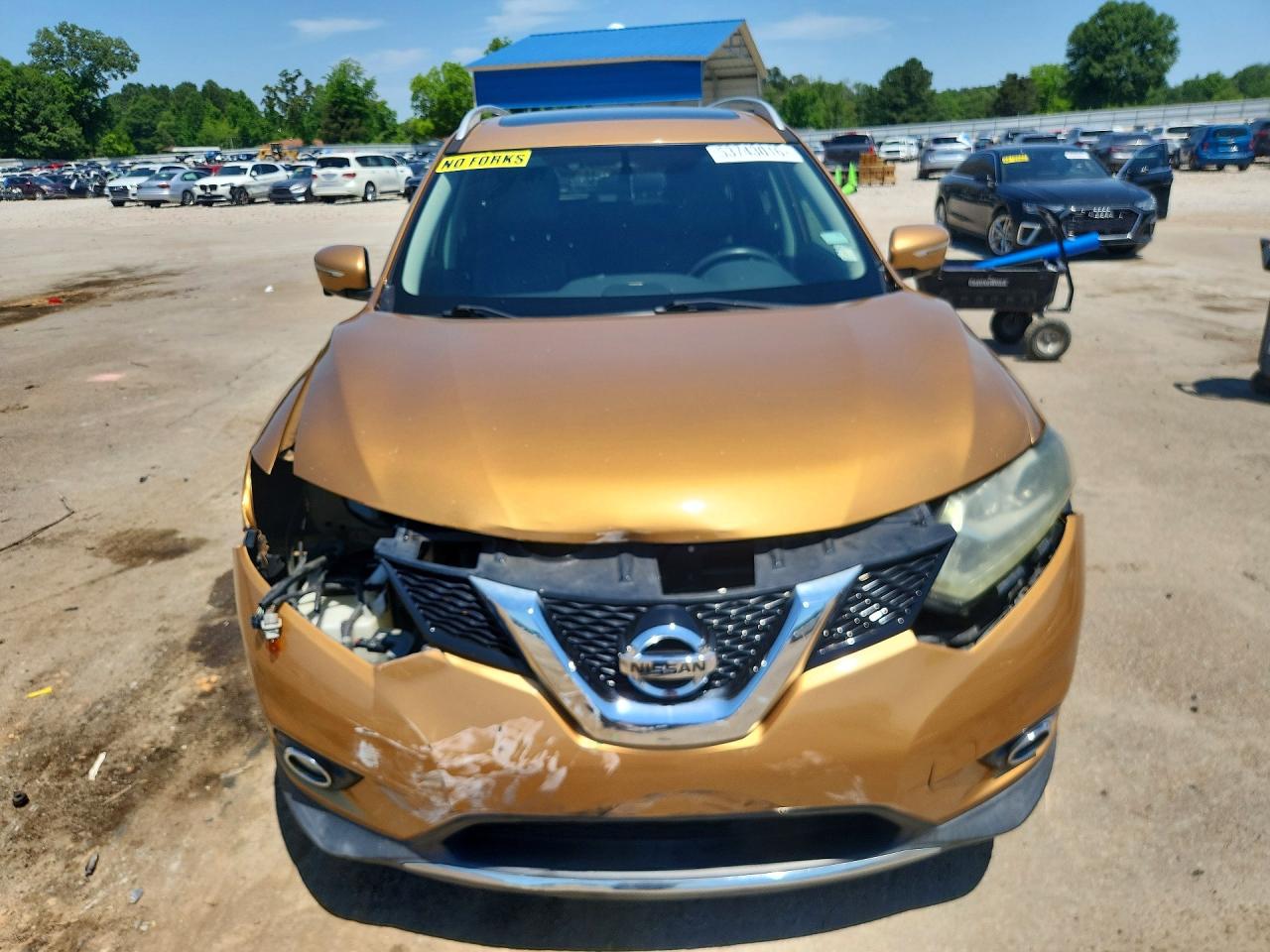 2015 NISSAN ROGUE