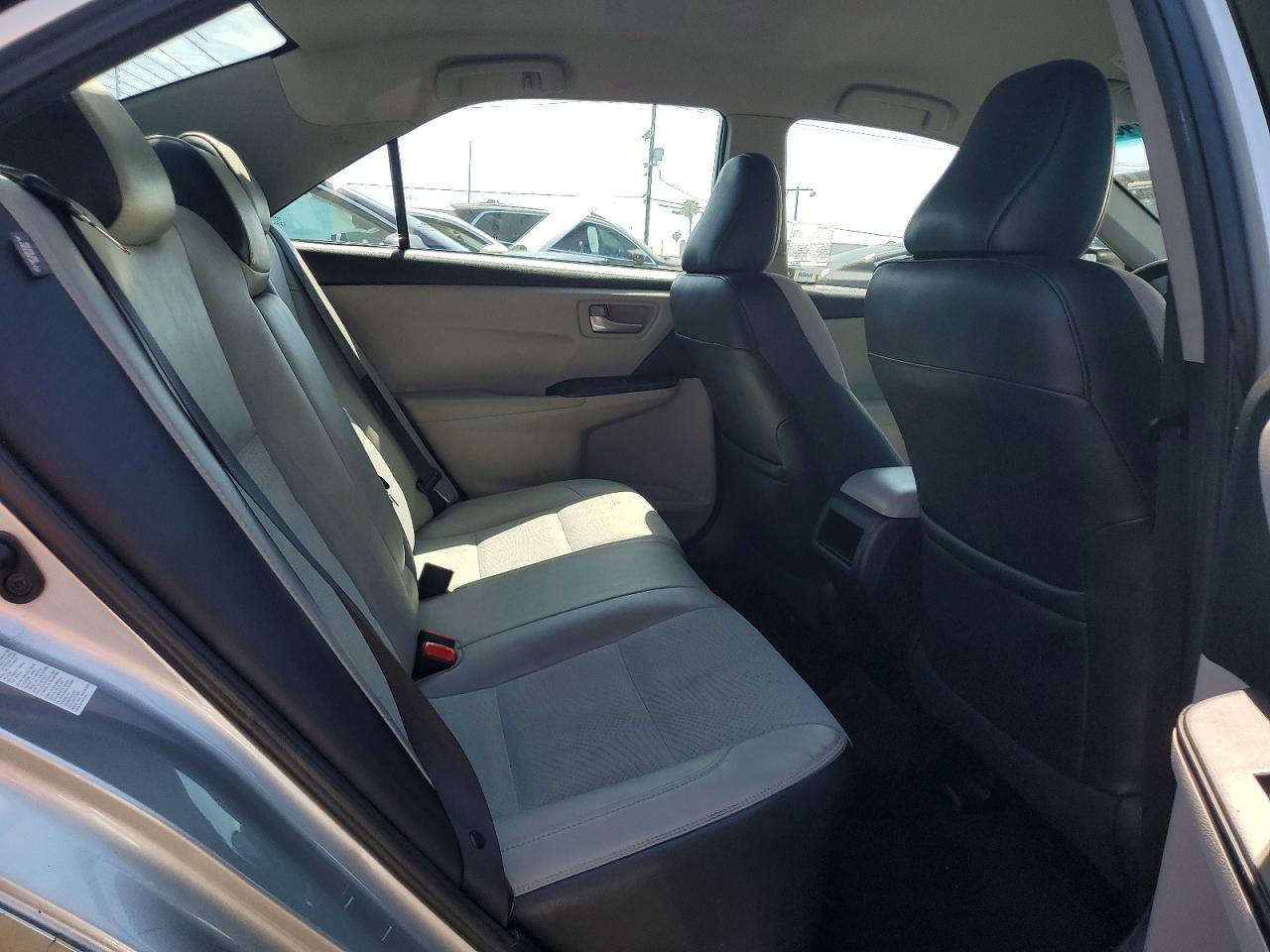 2016 TOYOTA CAMRY