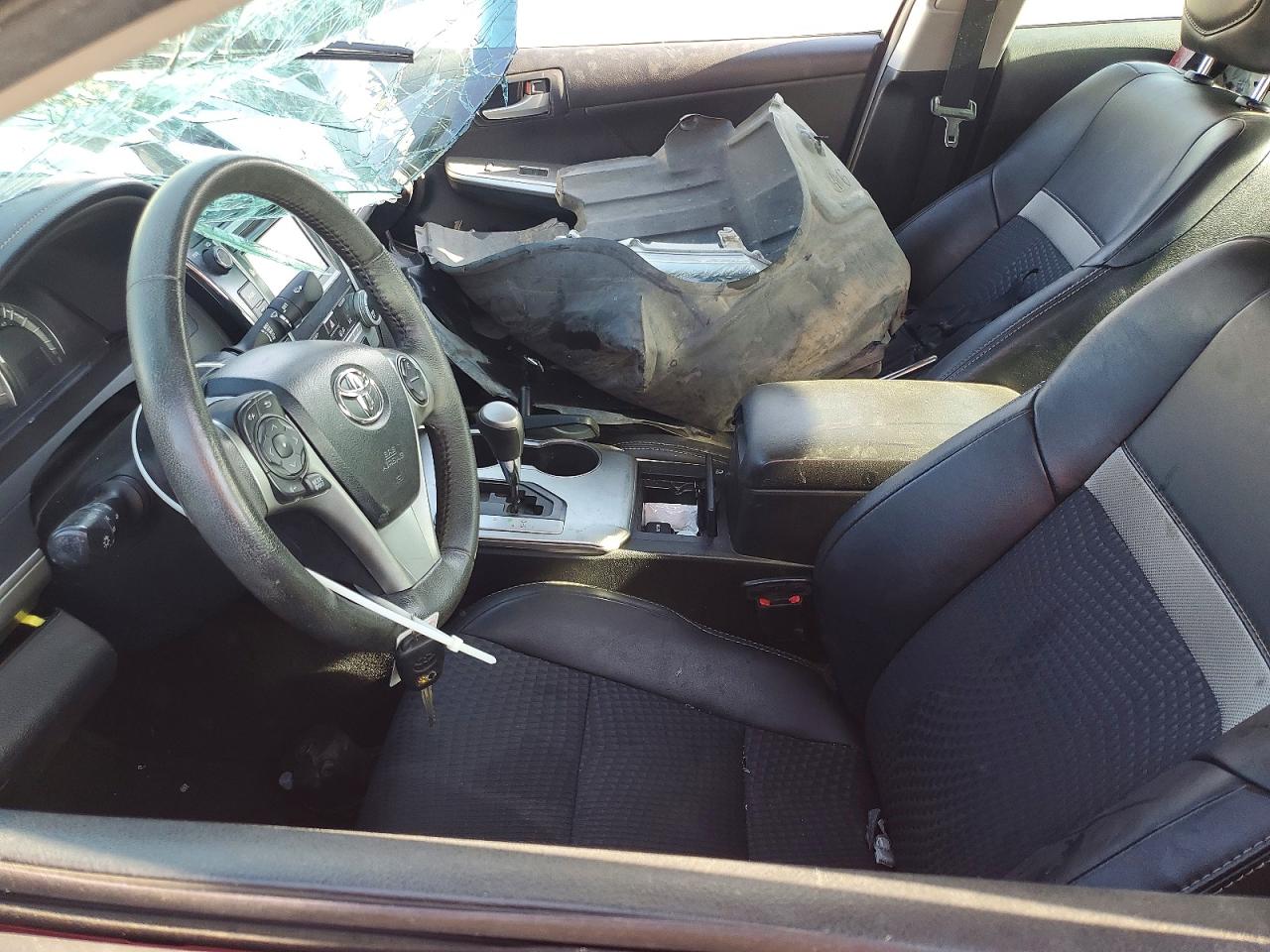 2012 TOYOTA CAMRY