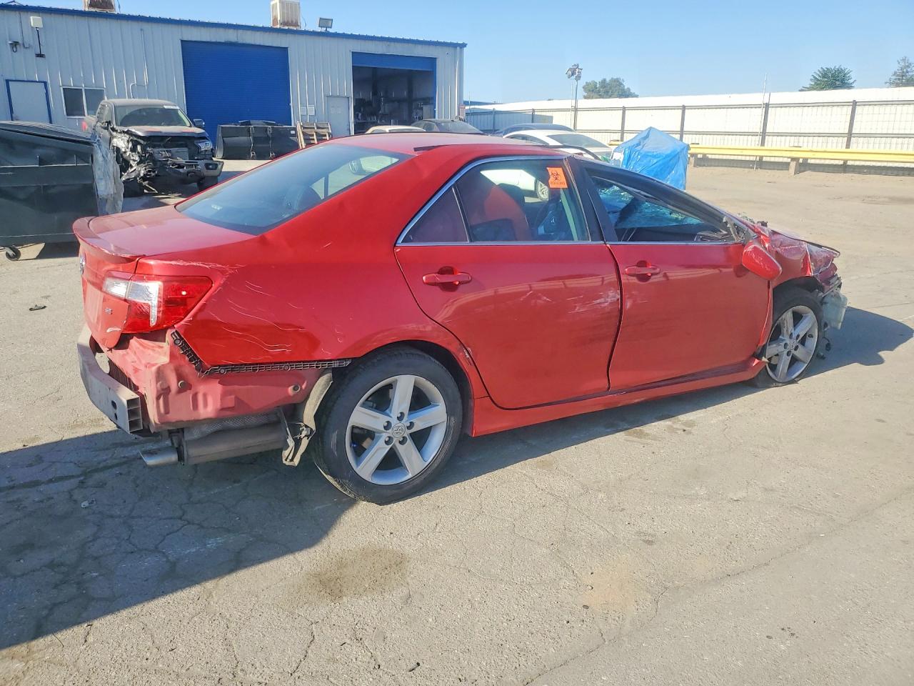 2012 TOYOTA CAMRY