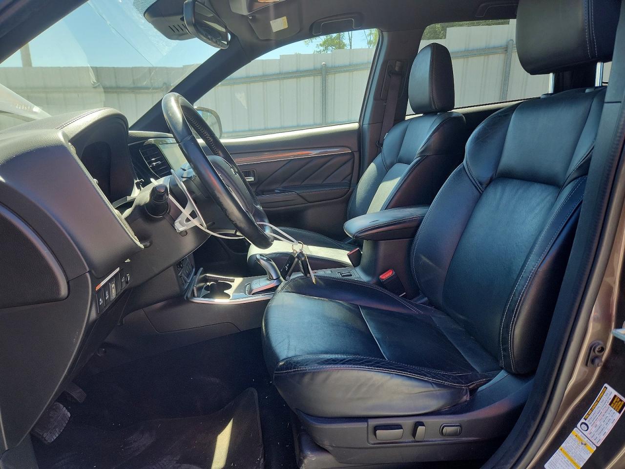 2020 MITSUBISHI OUTLANDER
