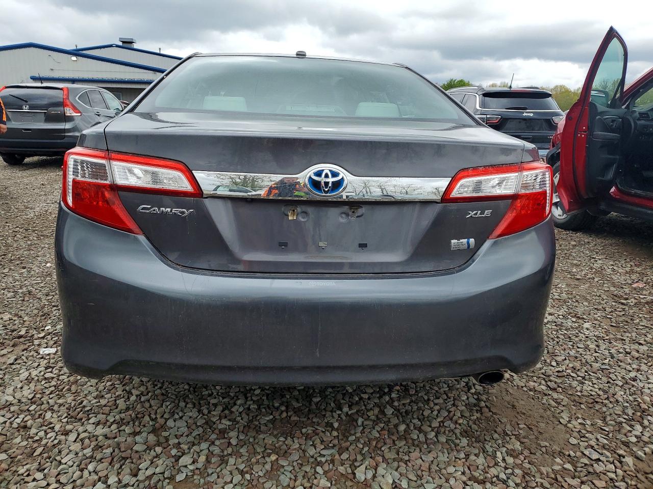 2014 TOYOTA CAMRY SOLA