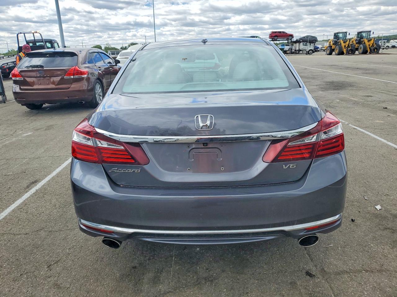 2017 HONDA ACCORD