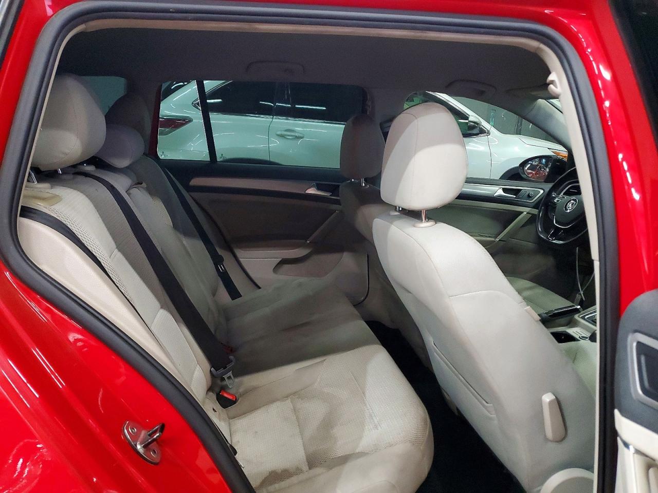 2017 VOLKSWAGEN GOLF
