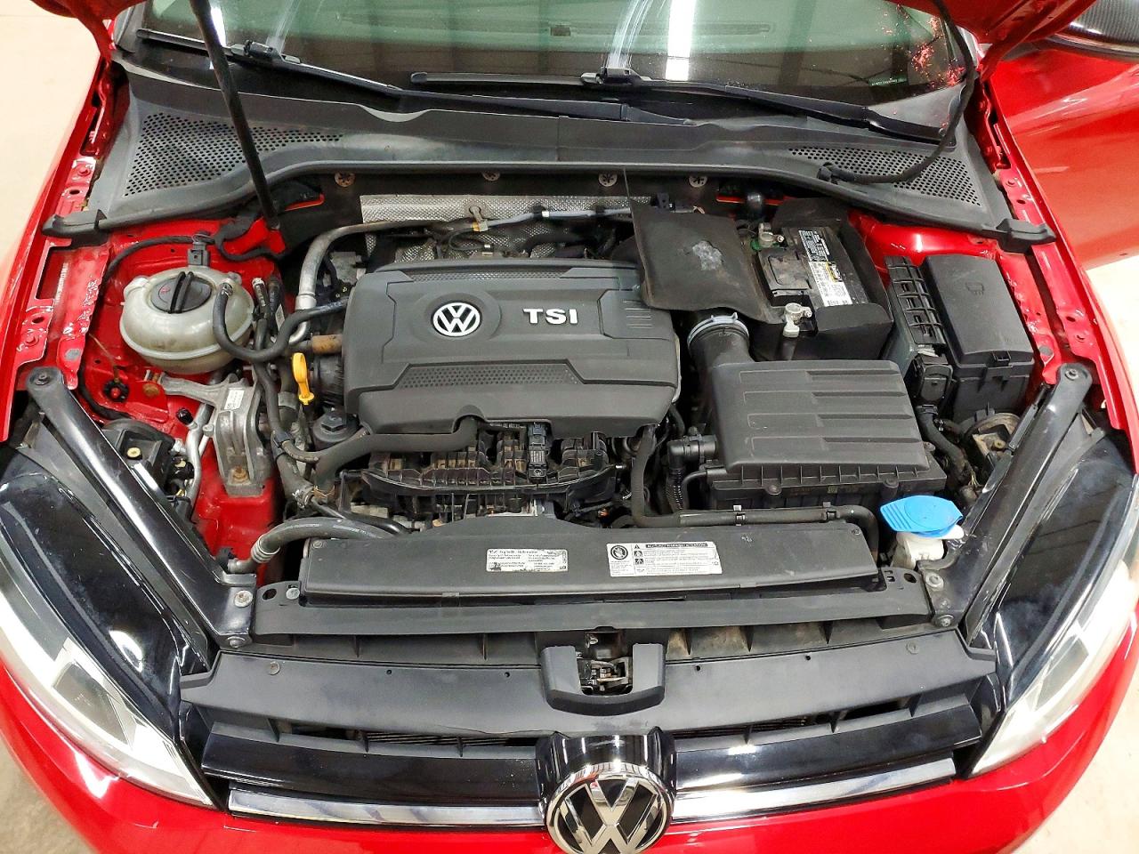 2017 VOLKSWAGEN GOLF