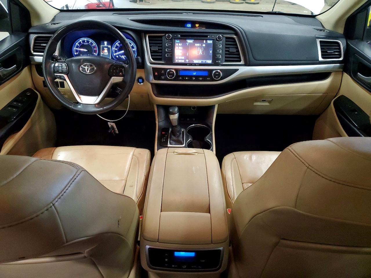 2016 TOYOTA HIGHLANDER