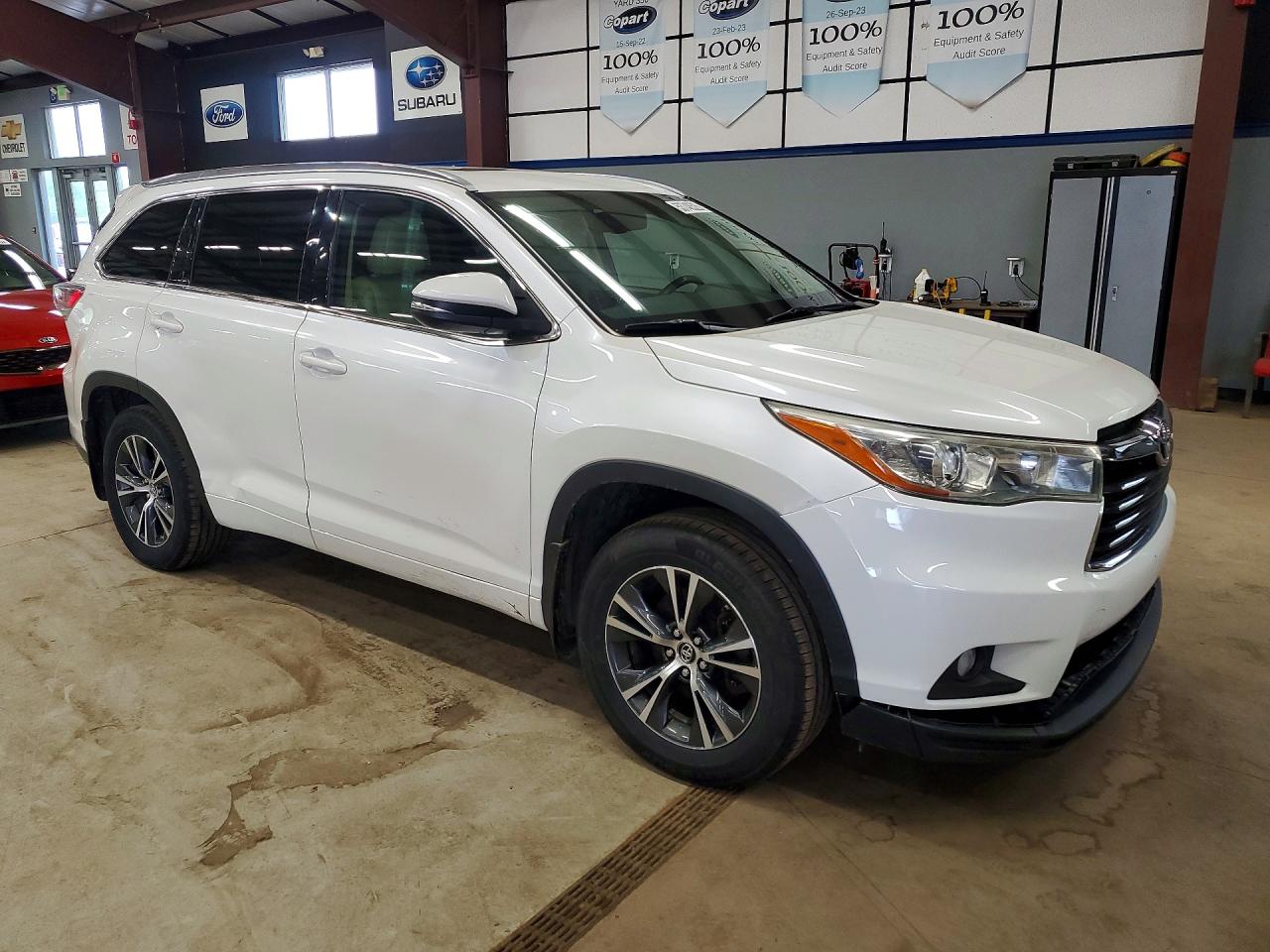 2016 TOYOTA HIGHLANDER