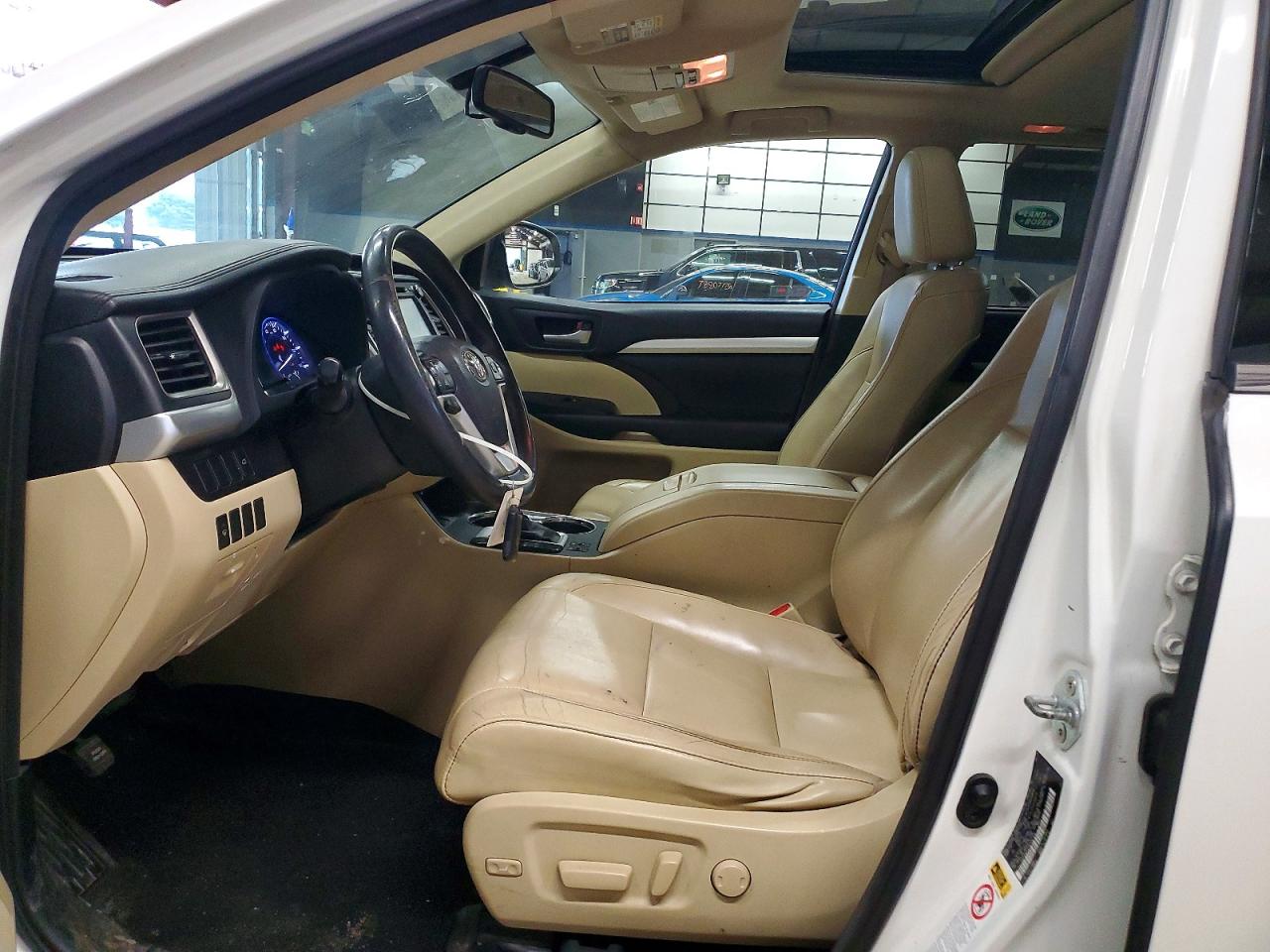 2016 TOYOTA HIGHLANDER