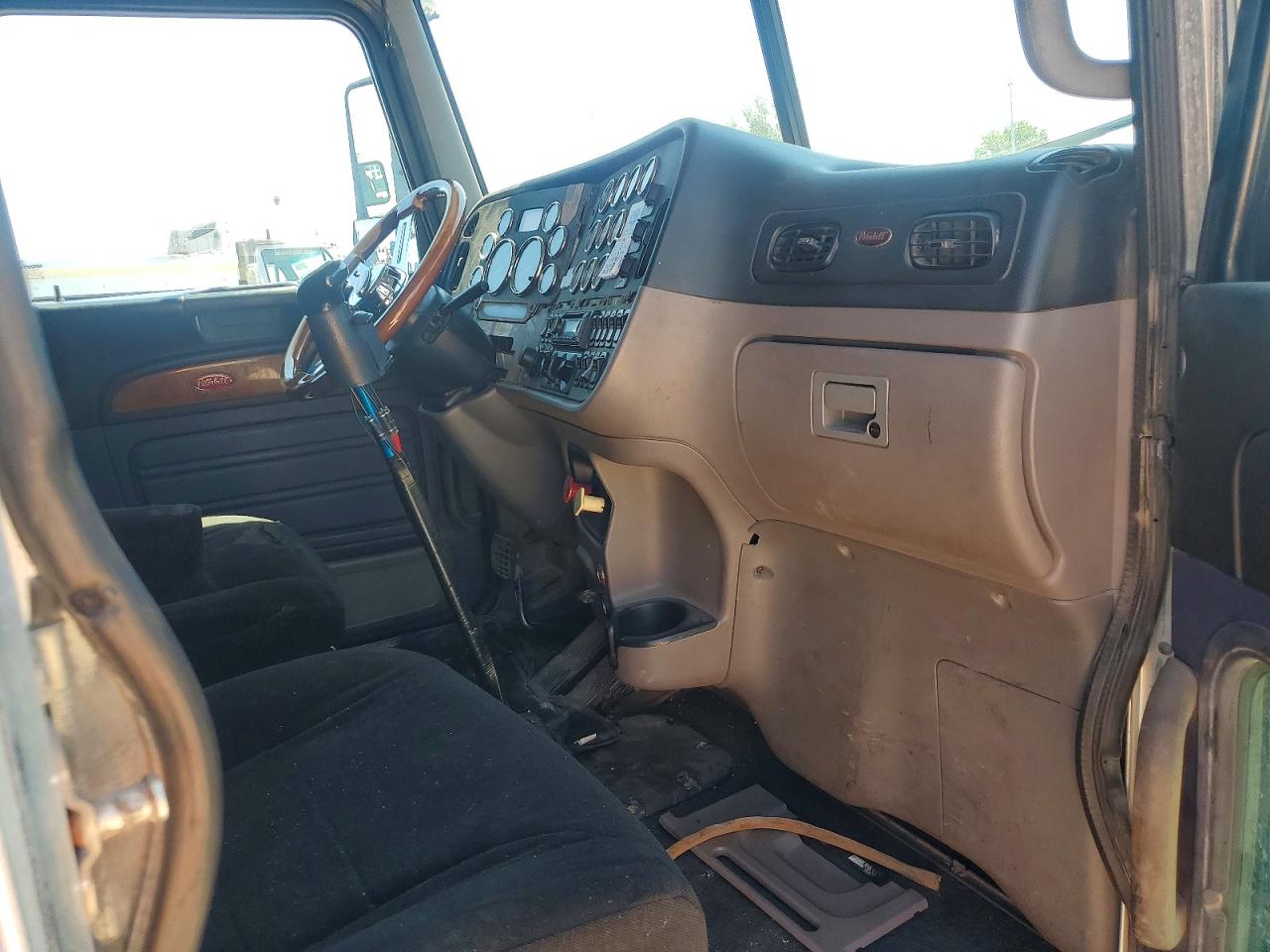 2011 PETERBILT ALL OTHER
