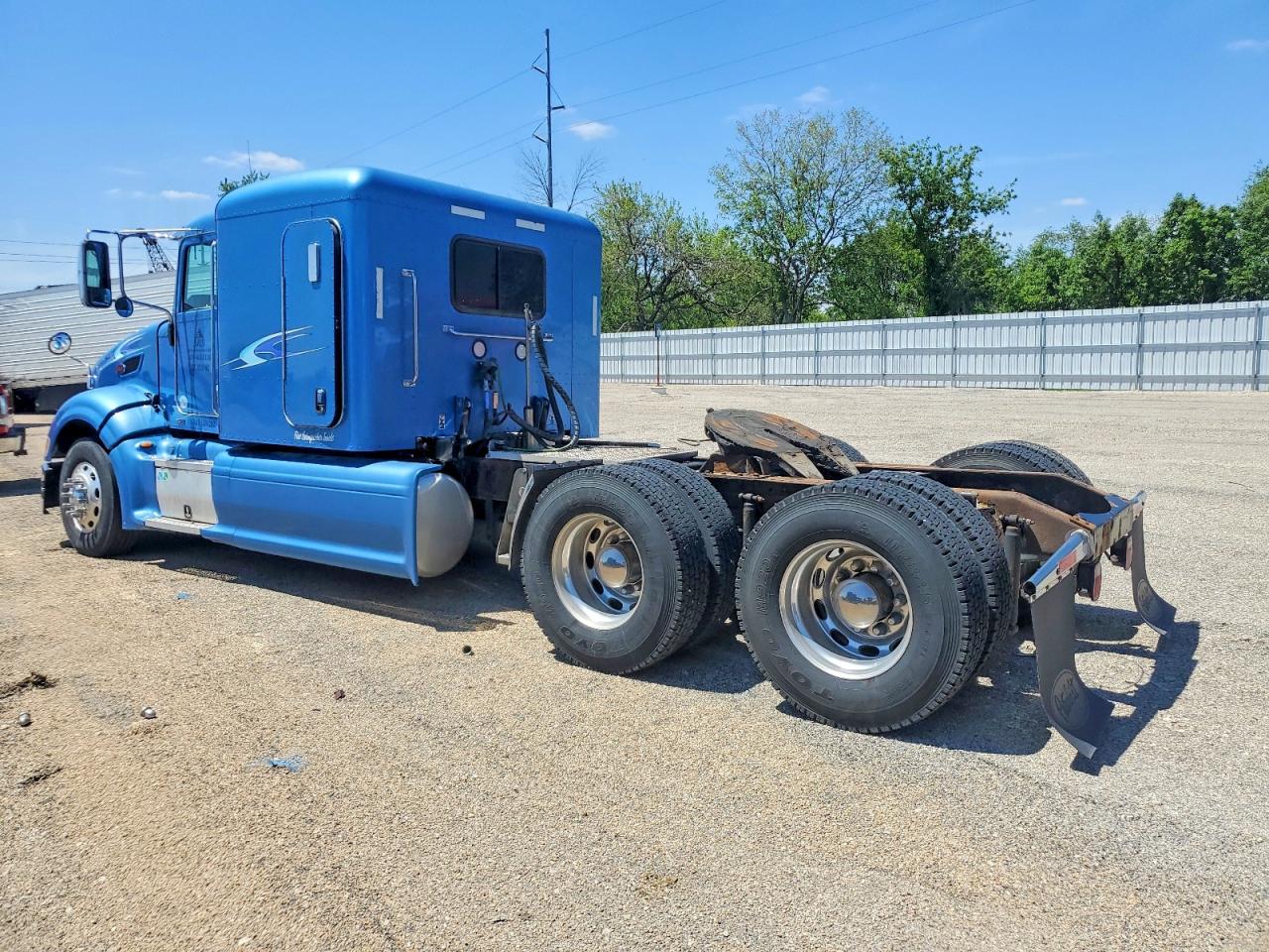 2011 PETERBILT ALL OTHER