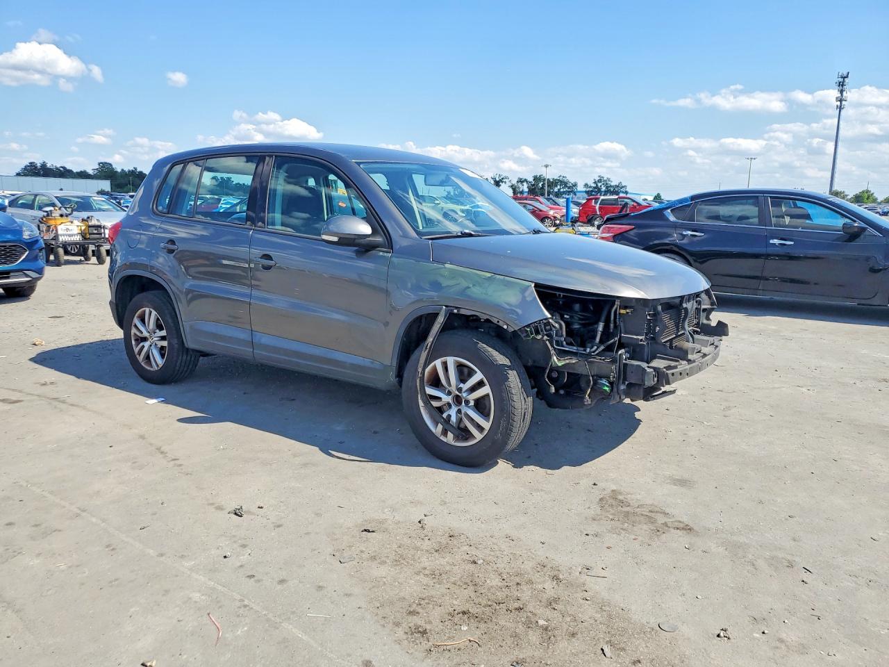 2014 VOLKSWAGEN TIGUAN
