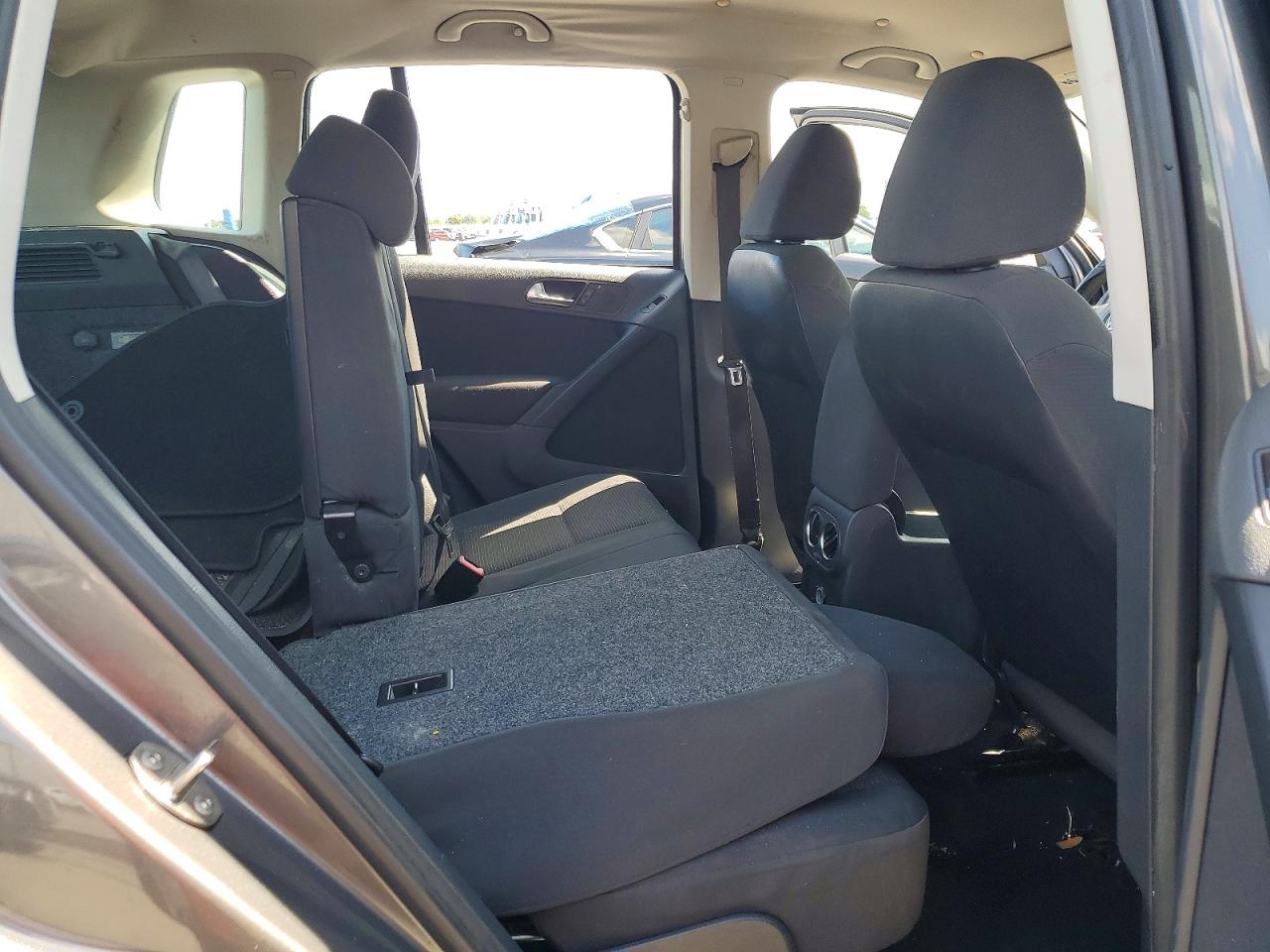 2014 VOLKSWAGEN TIGUAN