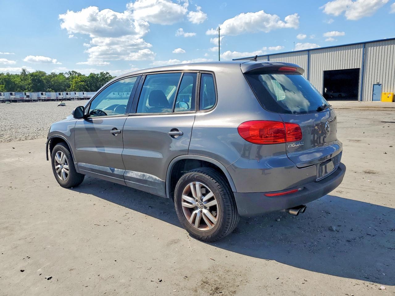 2014 VOLKSWAGEN TIGUAN