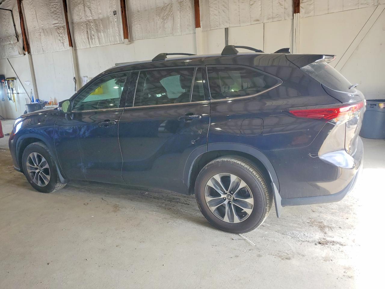 2022 TOYOTA HIGHLANDER