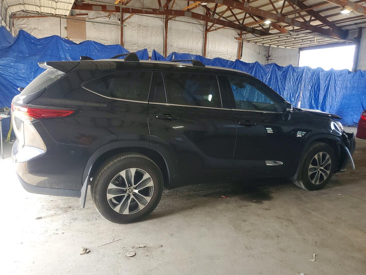 2022 TOYOTA HIGHLANDER