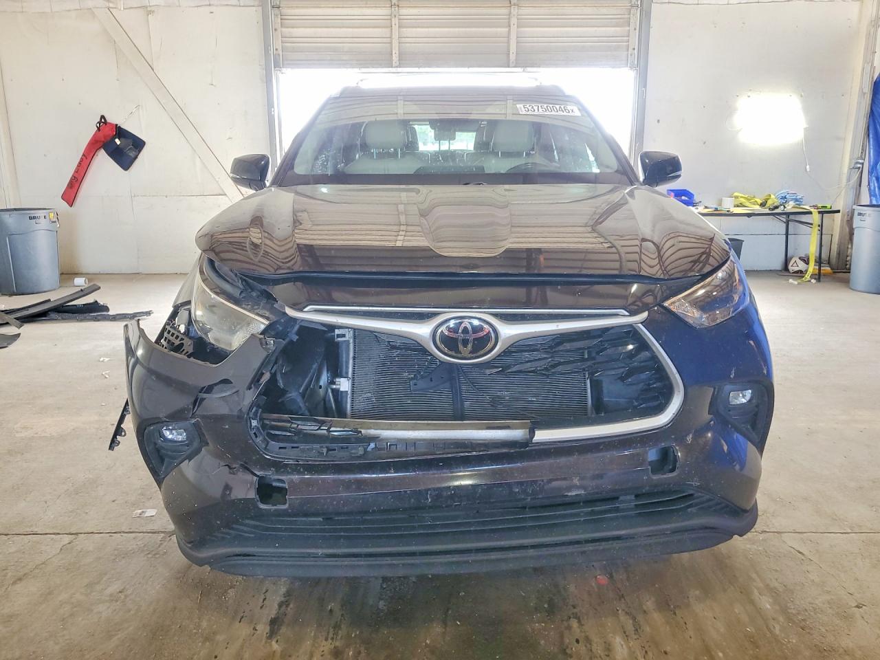 2022 TOYOTA HIGHLANDER