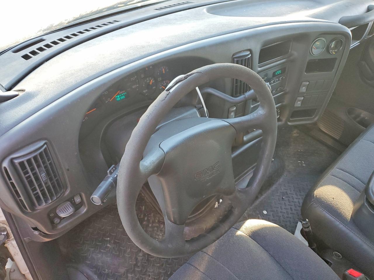 2005 GMC C/K/R6500