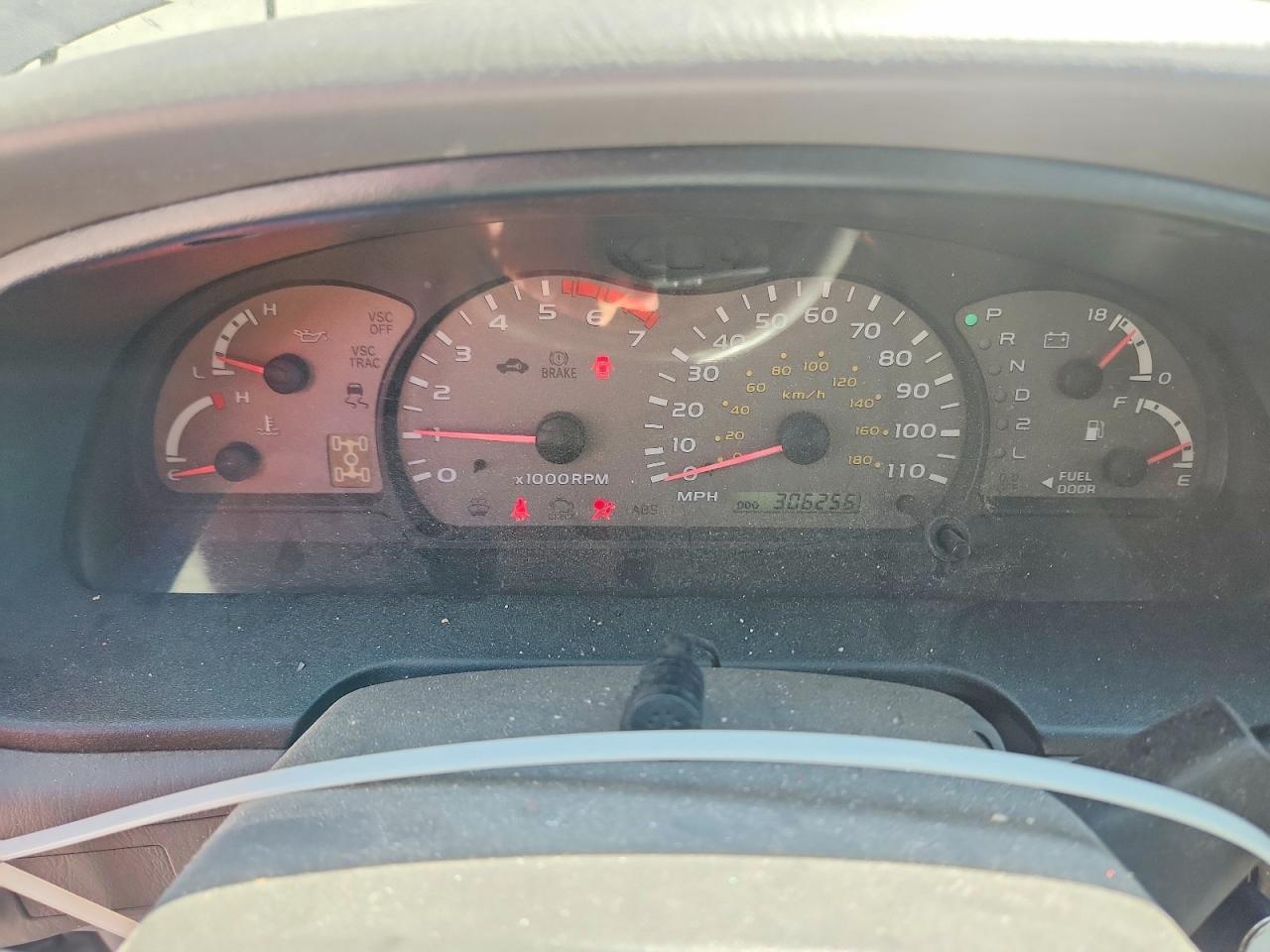 2002 TOYOTA SEQUOIA
