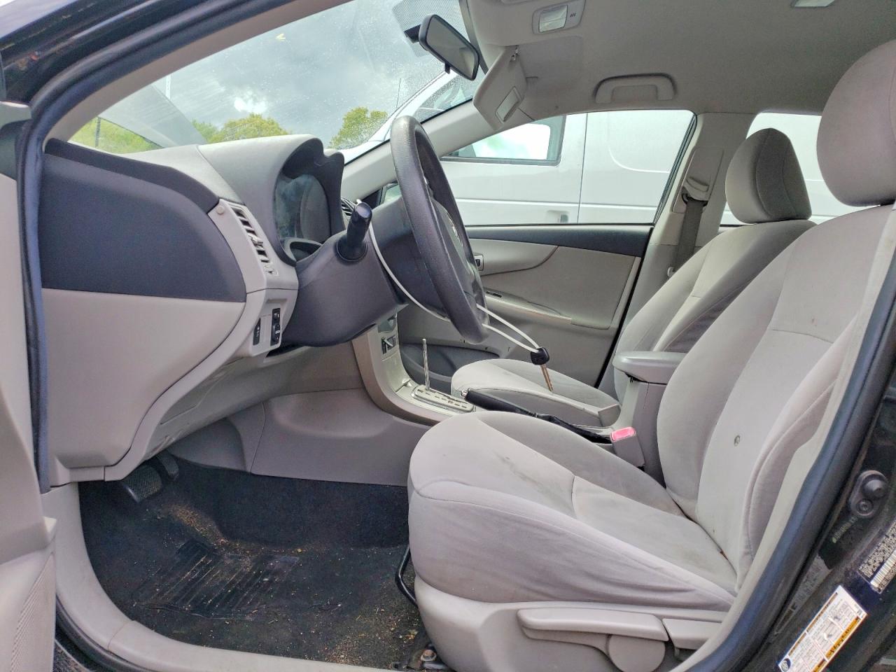 2011 TOYOTA COROLLA