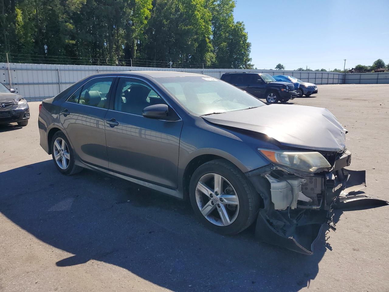 2014 TOYOTA CAMRY