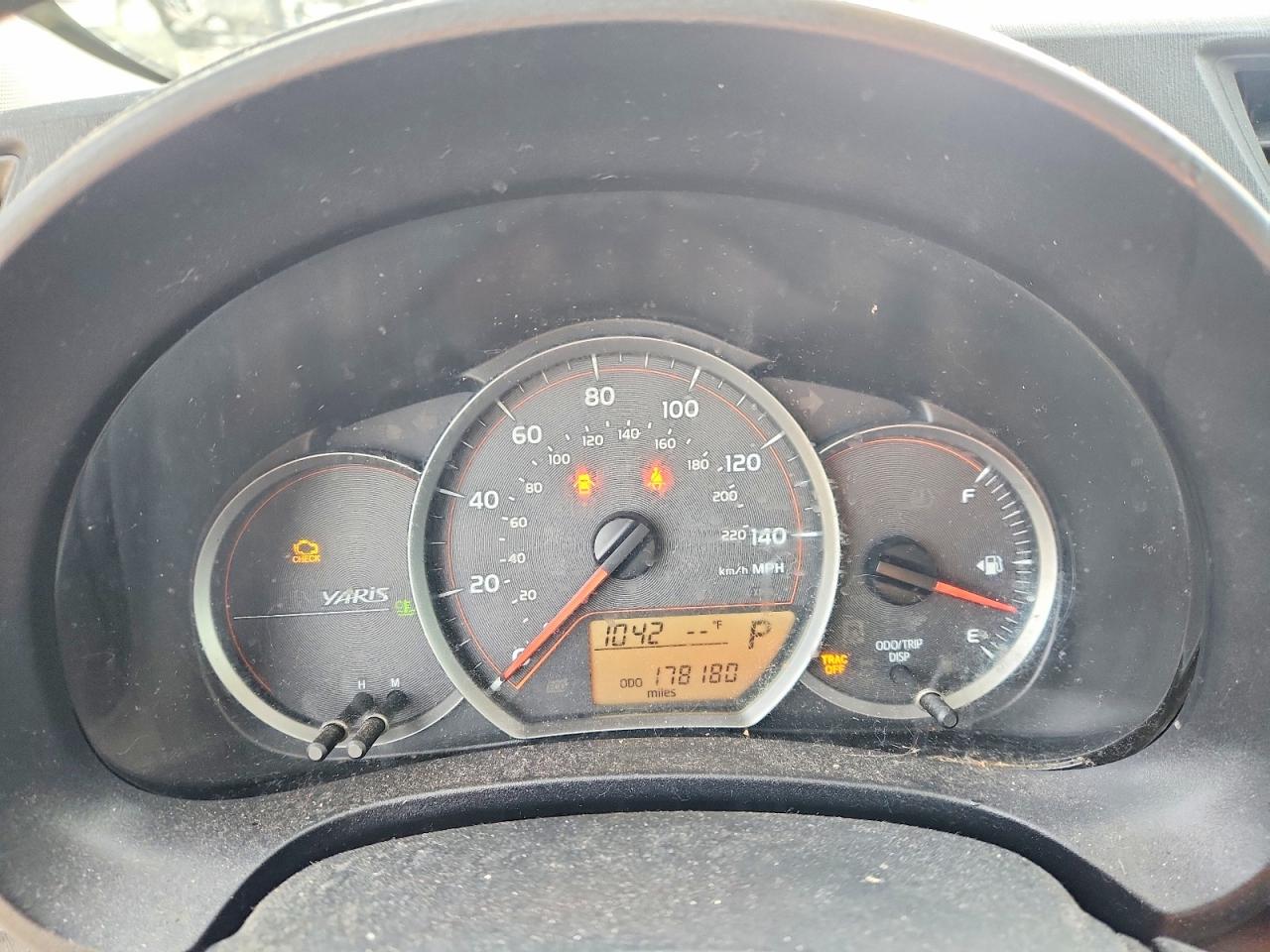 2014 TOYOTA YARIS