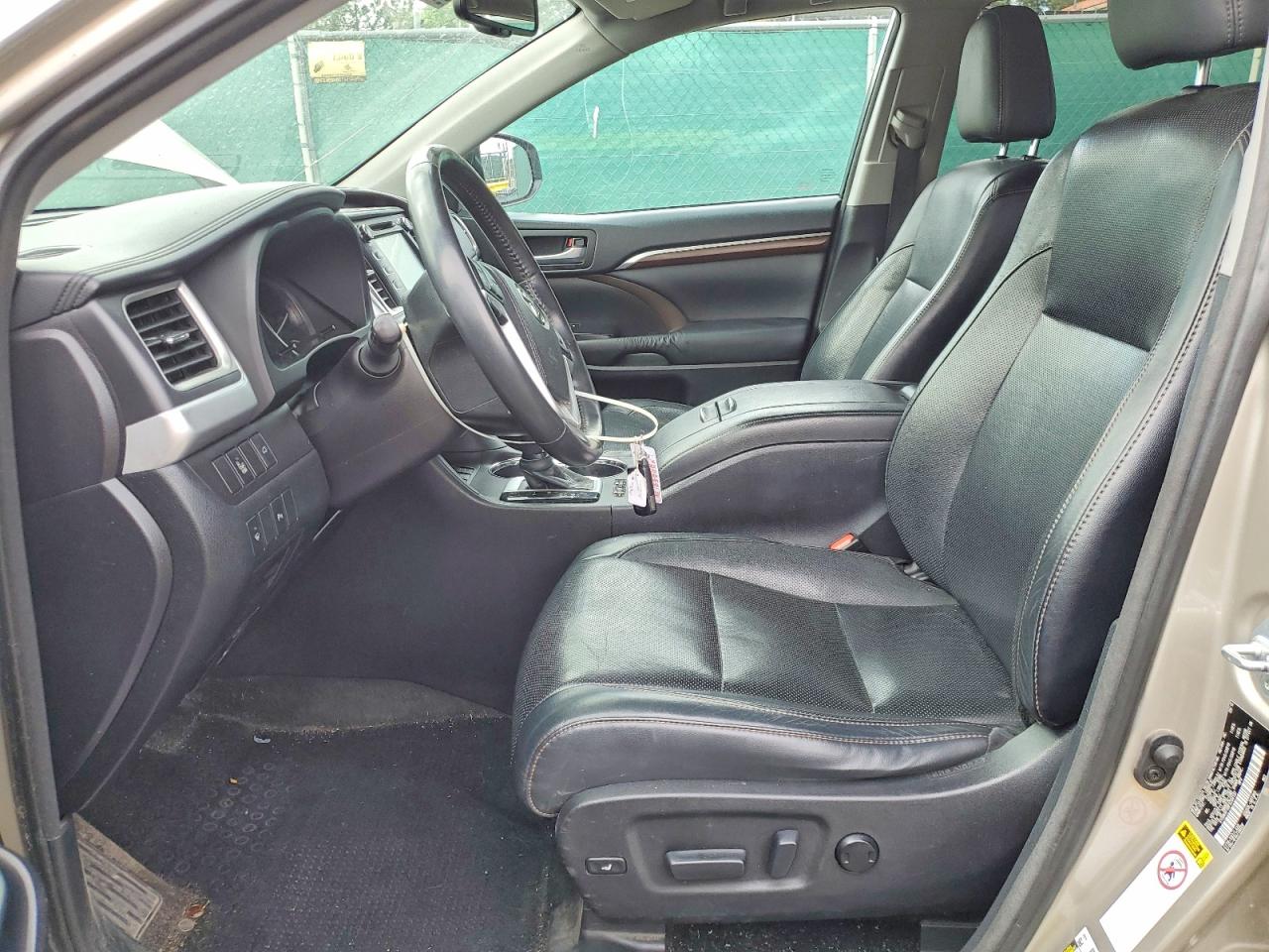 2015 TOYOTA HIGHLANDER