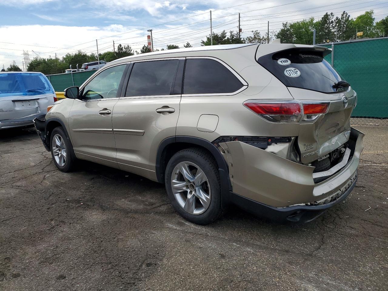 2015 TOYOTA HIGHLANDER