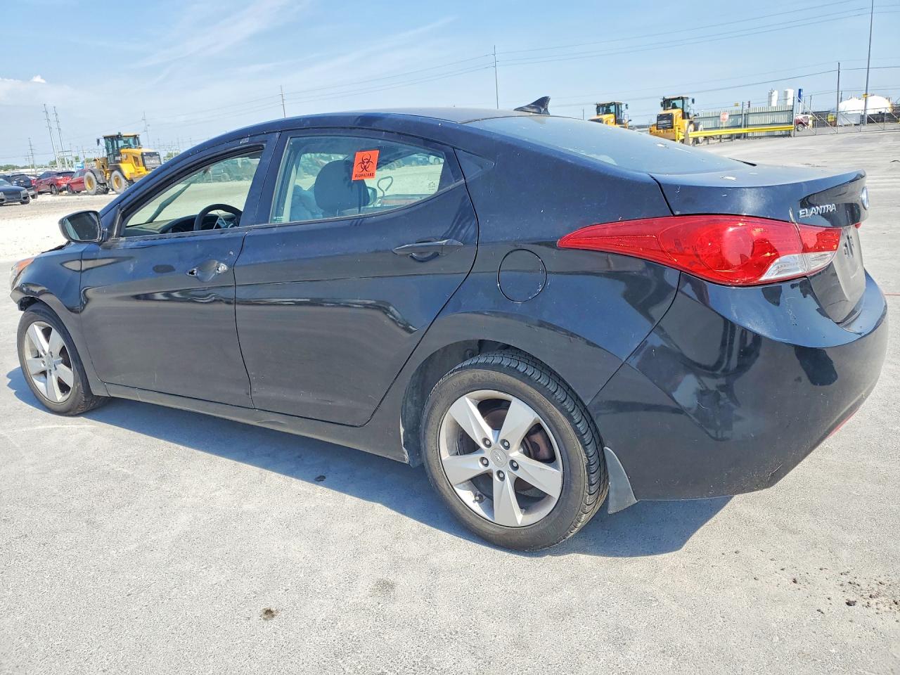 2013 HYUNDAI ELANTRA