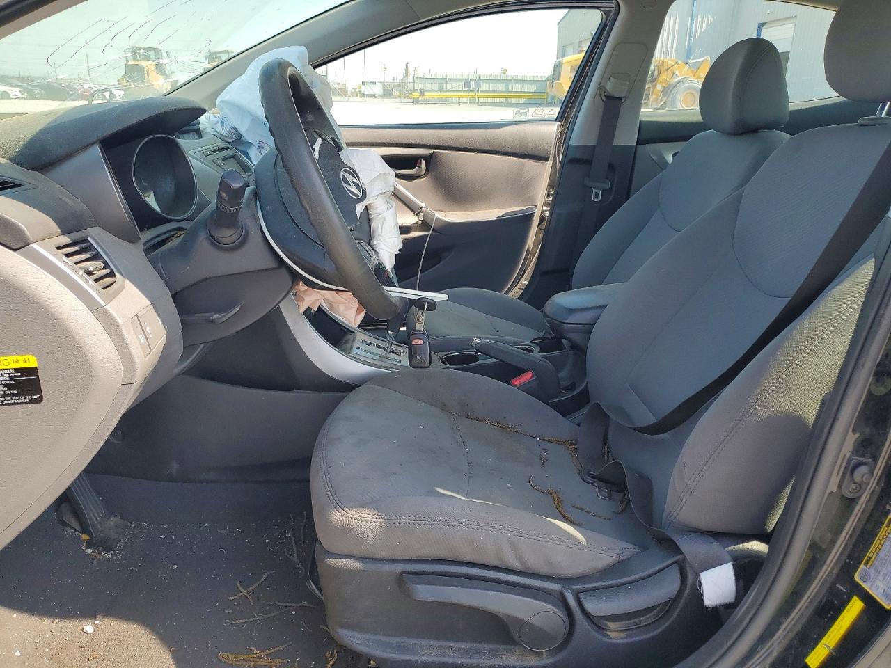 2013 HYUNDAI ELANTRA