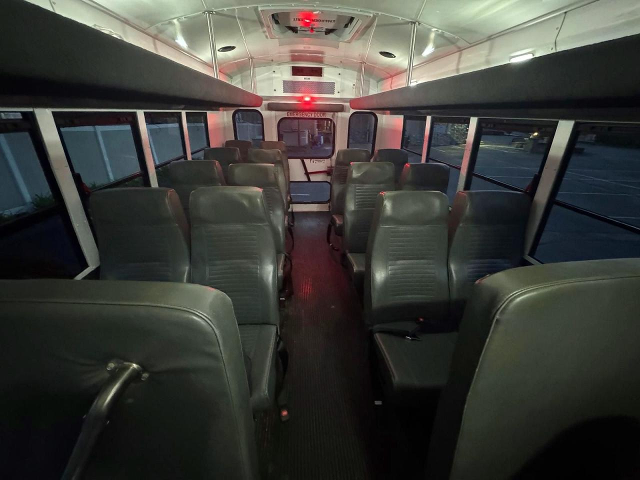 2017 CHEV EXPRESS