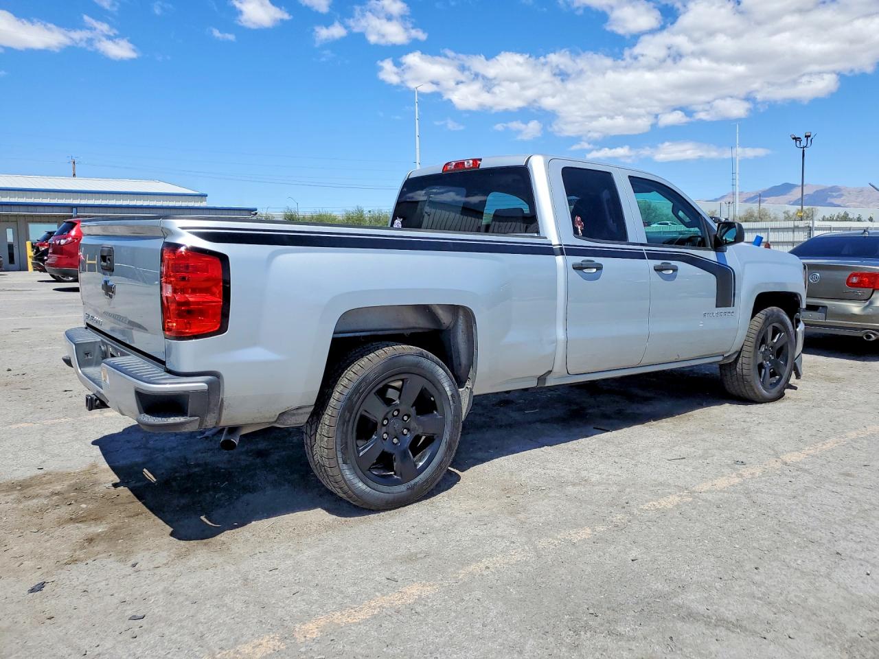 2016 CHEVROLET SILVERADO