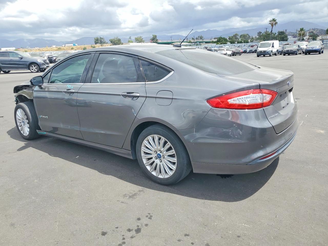 2013 FORD FUSION