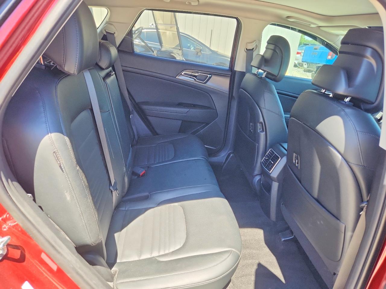 2025 KIA SPORTAGE