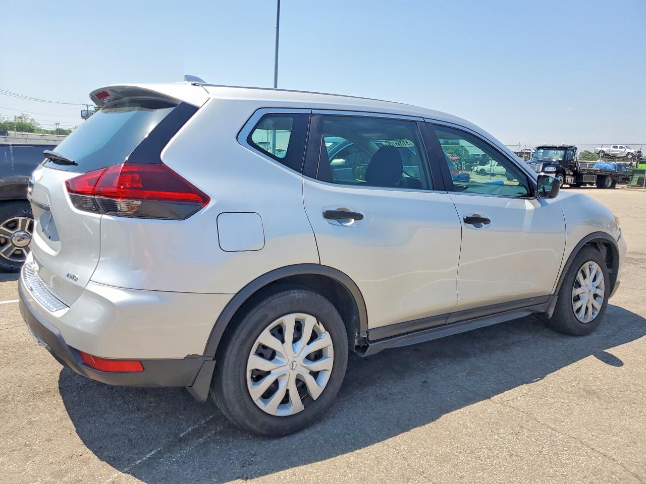 2018 NISSAN ROGUE
