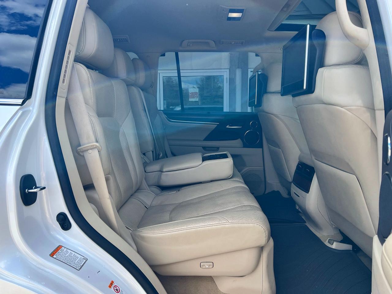 2019 LEXUS LX570