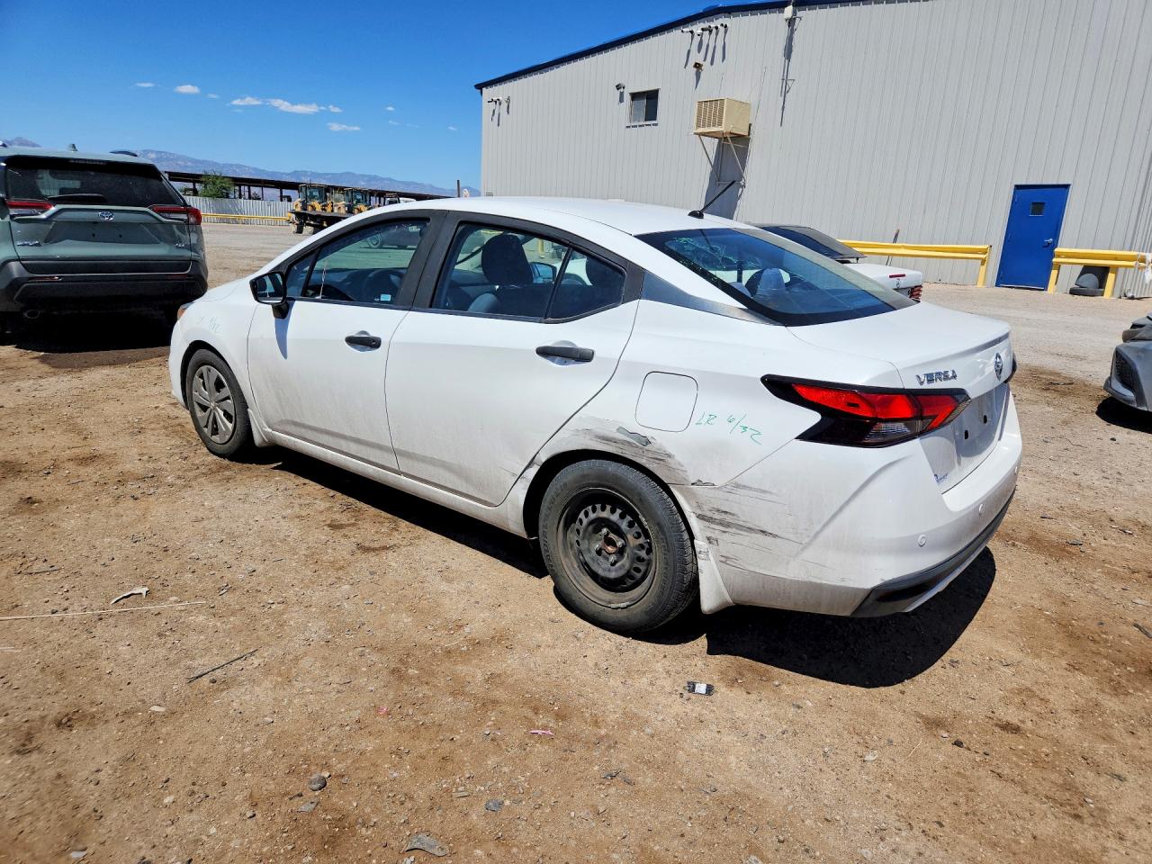 2020 NISSAN VERSA