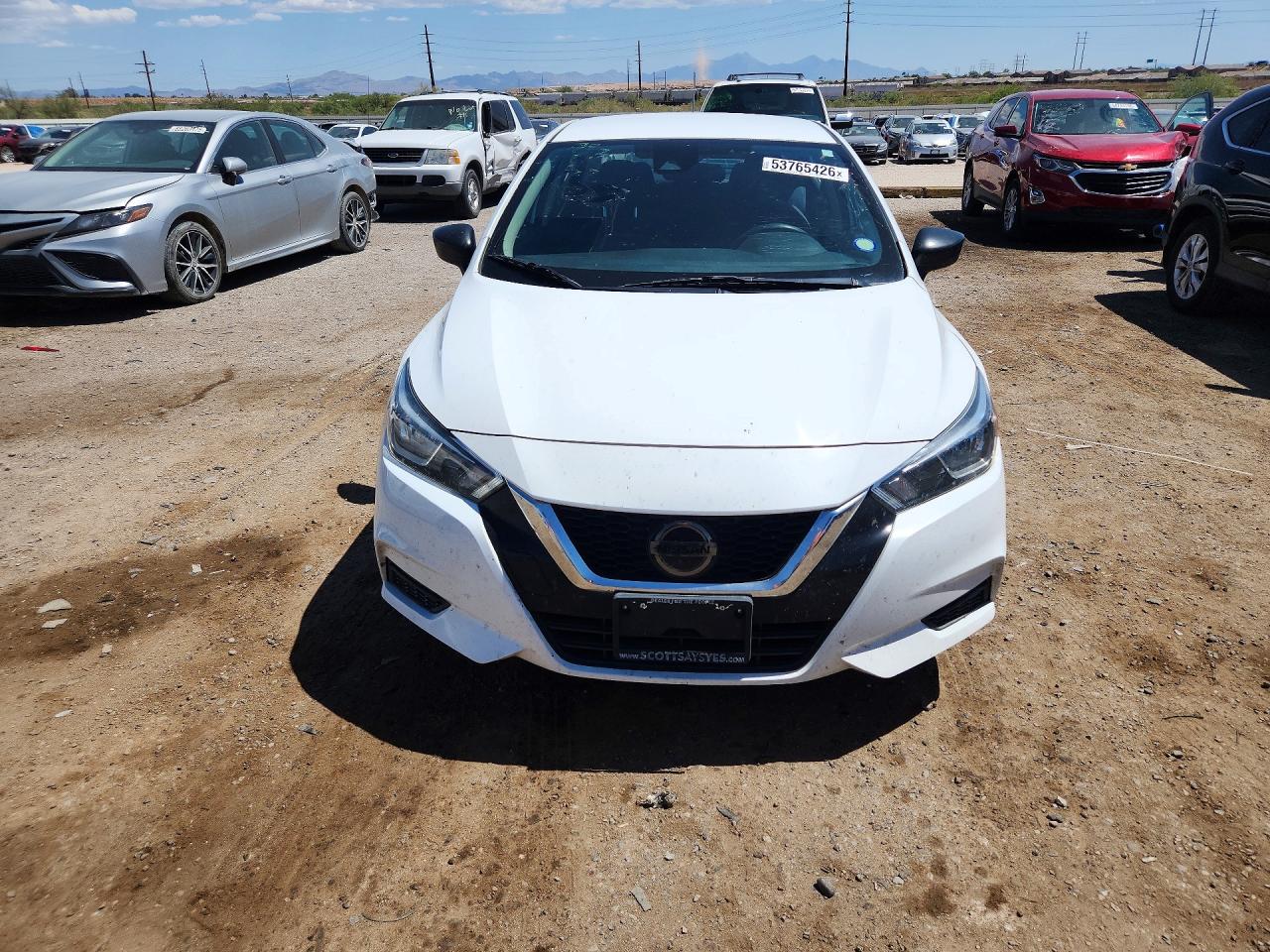 2020 NISSAN VERSA