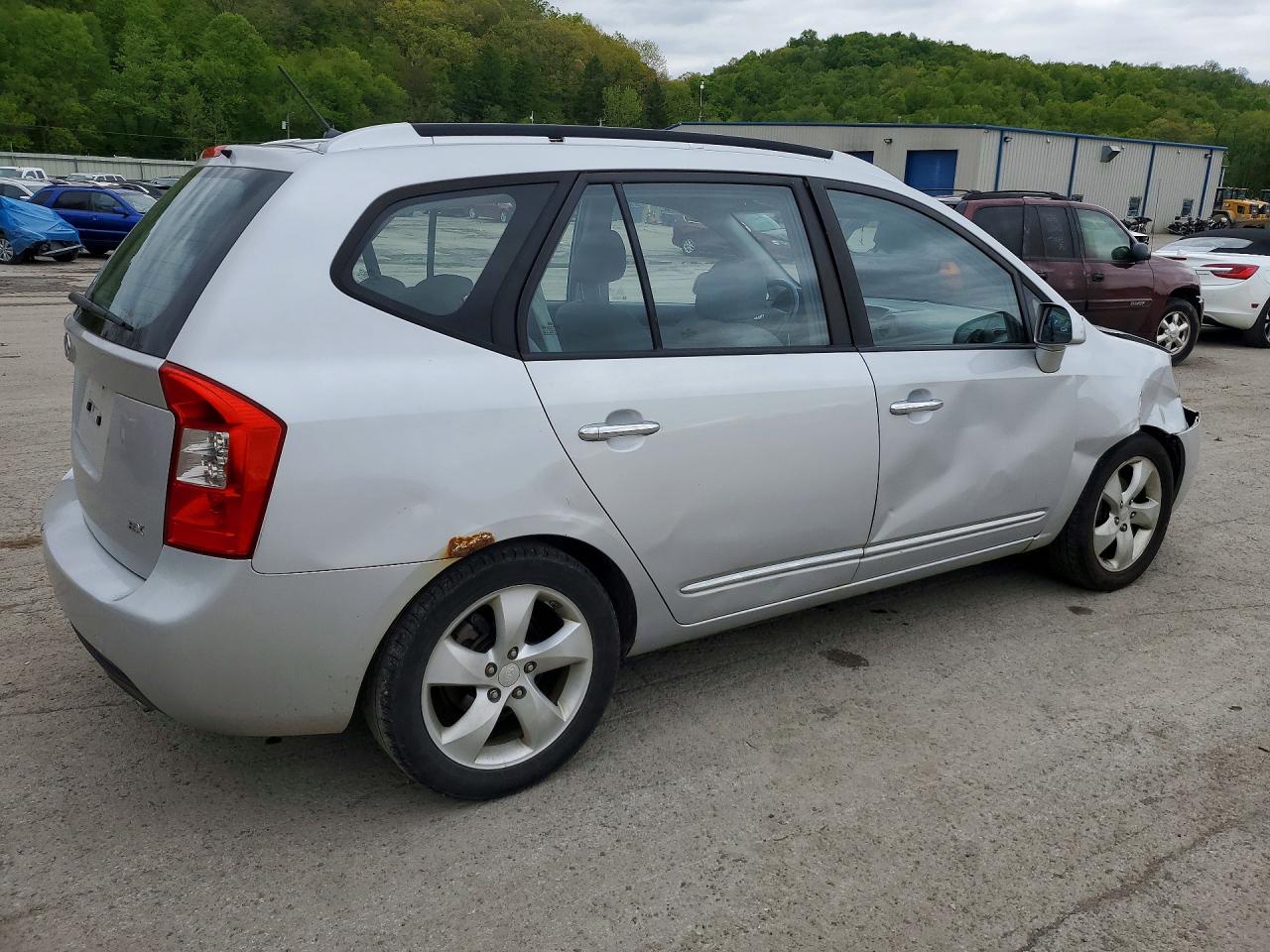 2007 KIA RONDO