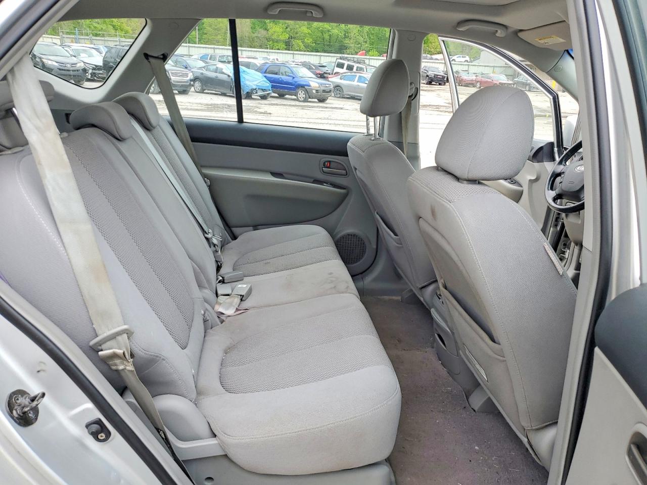 2007 KIA RONDO