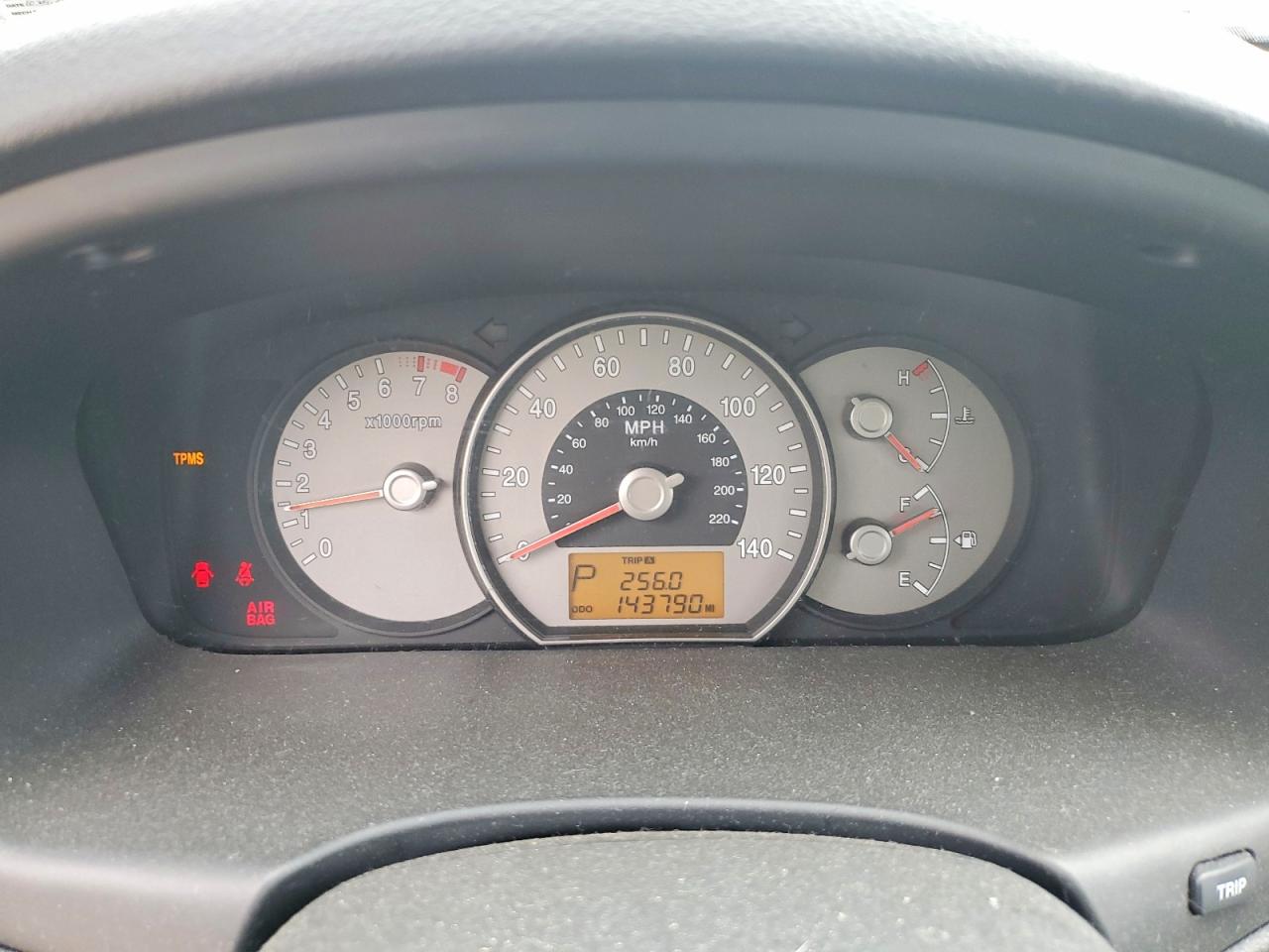 2007 KIA RONDO