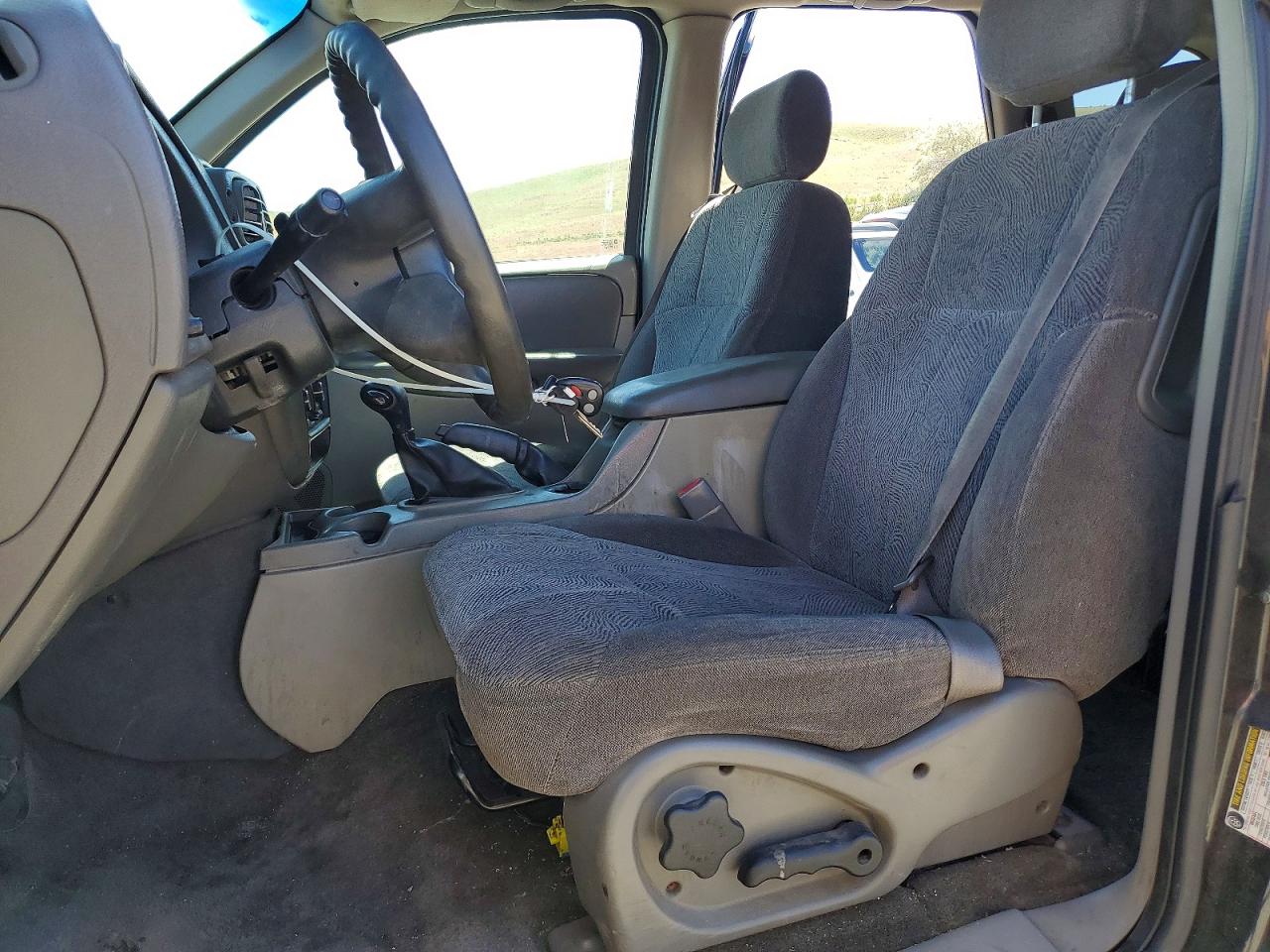 2004 CHEVROLET TRAILBLAZE
